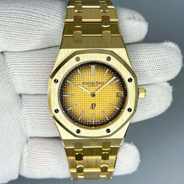 Audemars Piguet Jumbo Extra Thin Yellow Gold 50th Anniversary 16202BA.OO.1240BA.01 - Image 8