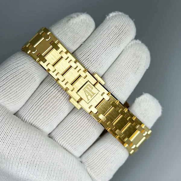 Audemars Piguet Jumbo Extra Thin Yellow Gold 50th Anniversary 16202BA.OO.1240BA.01 - Image 5