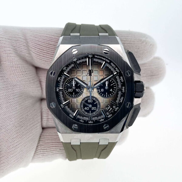AUDEMARS PIGUET ROYAL OAK OFFSHORE 43MM STAINLESS SMOKED TAUPE DIAL 26420SO.OO.A600CA.01 - Image 3