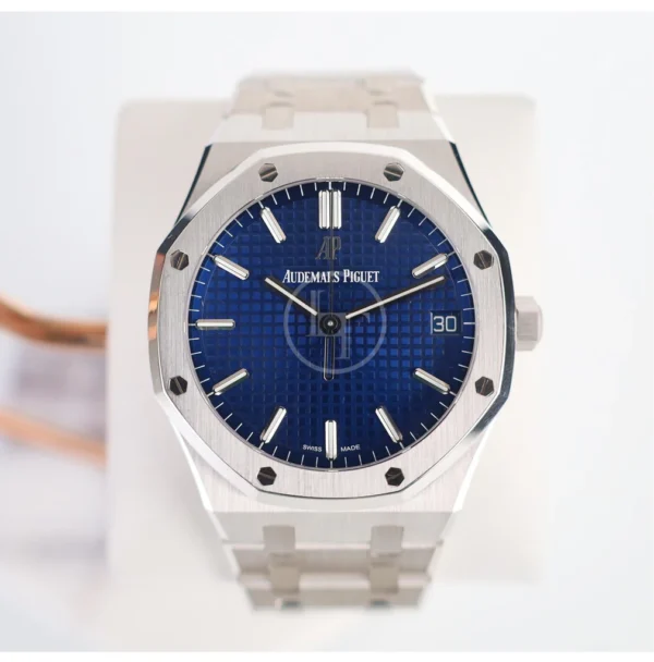Audemars Piguet Royal Oak 41mm Selfwinding White Gold Blue Dial 15503BC.OO.1220BC.01 - Image 14