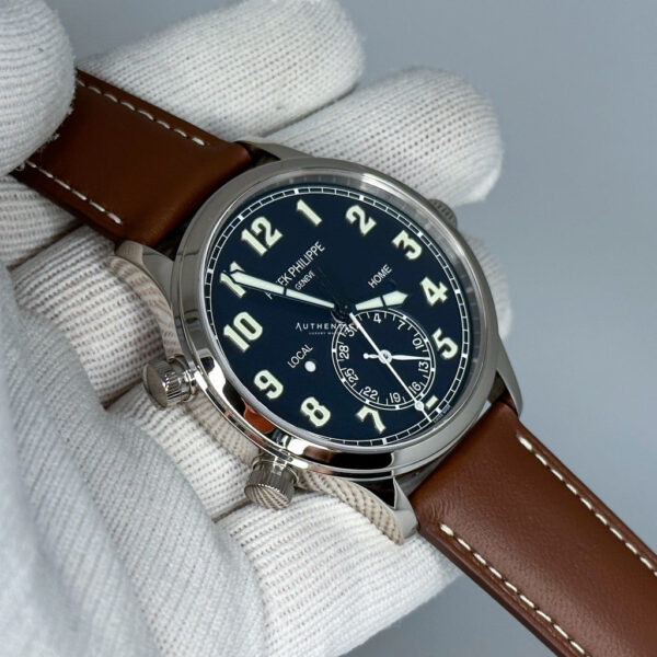 PATEK PHILIPPE CALATRAVA PILOT TRAVEL TIME BLUE DIAL 5524G-001 - Image 4