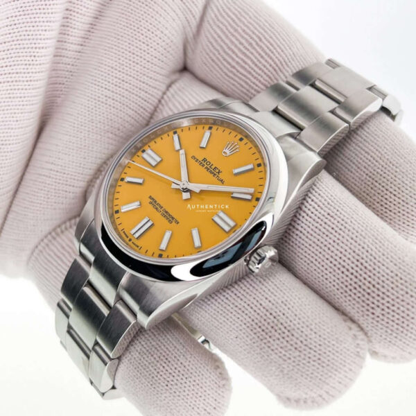 ROLEX OYSTER PERPETUAL 41 STAINLESS STEEL YELLOW DIAL 124300 - Image 2