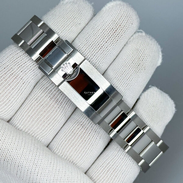 ROLEX YACHT-MASTER 40 ROLESOR STAINLESS STEEL PLATINUM BLUE DIAL 126622 - Image 2